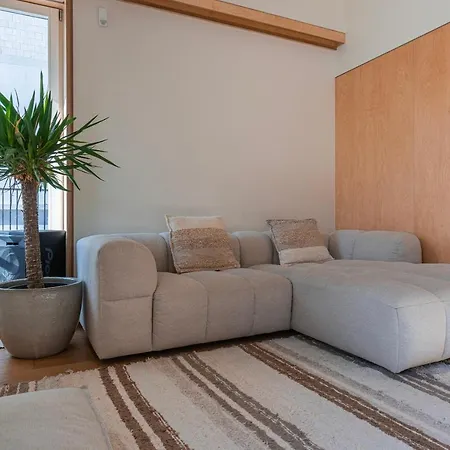 Апартаменты Stunning 1bdr In By Lovelystay *